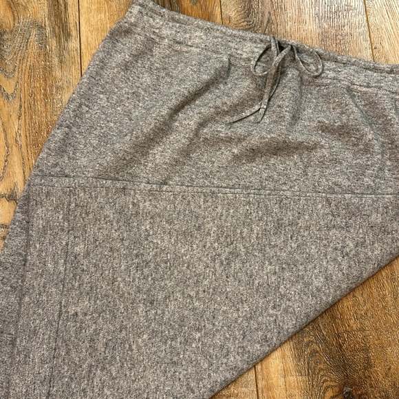 Vince Cashmere Wool blend gray sweater skirt L - Picture 5 of 5